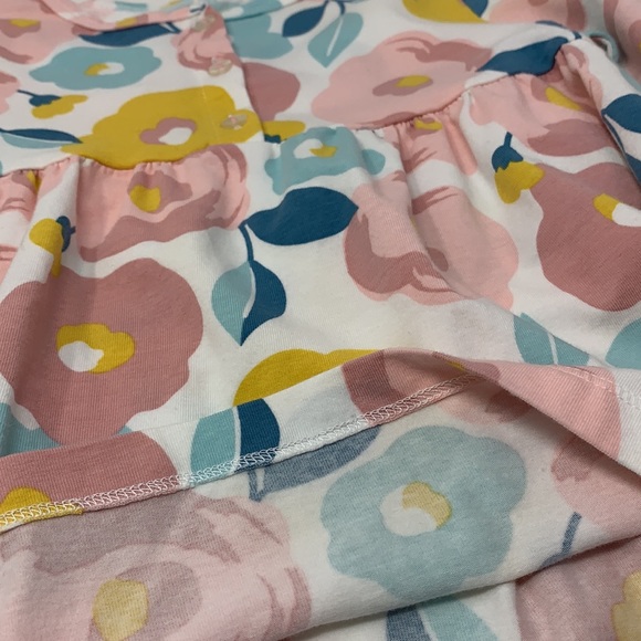 Girl’s Carter’s floral top gently used long-sleeve - Picture 9 of 9